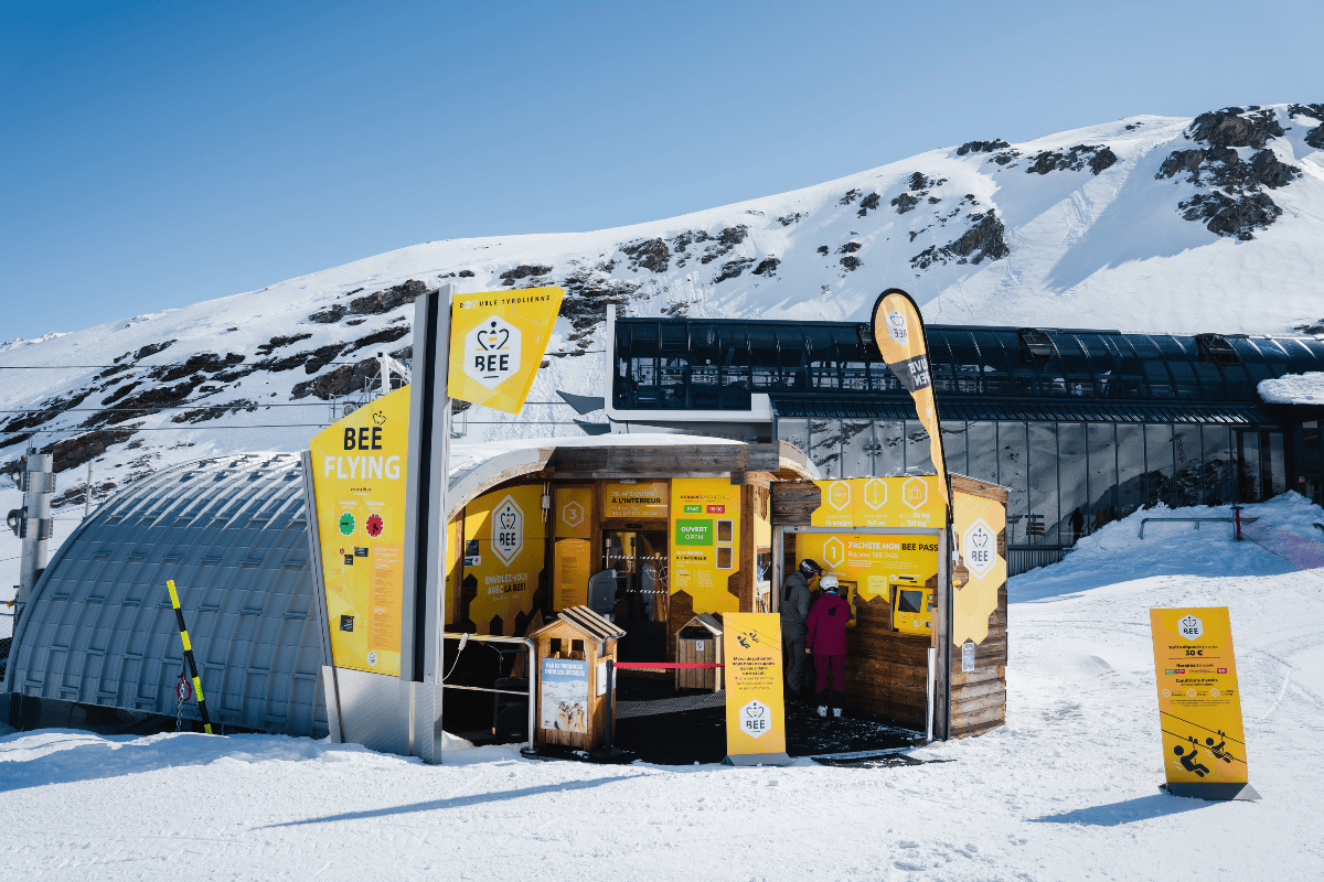 Départ de La Bee au sommet de la Moutière